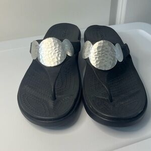 Black Women's 10 Croc wedge flip flop